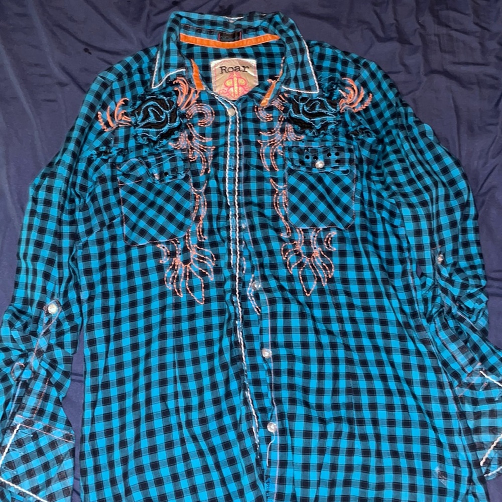 Long sleeve button up